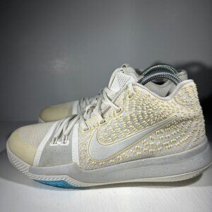 Nike Kyrie Boys Basketball Shoes Size 7 7Y White Sneakers Mid Top Walking School